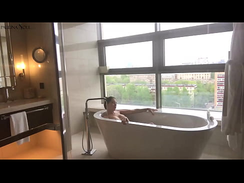 ❤️ Ogromna bejba strastno drka svojo pičko v kopalnici ❌ Porn video na porno sl.taxiporec.top ️❤