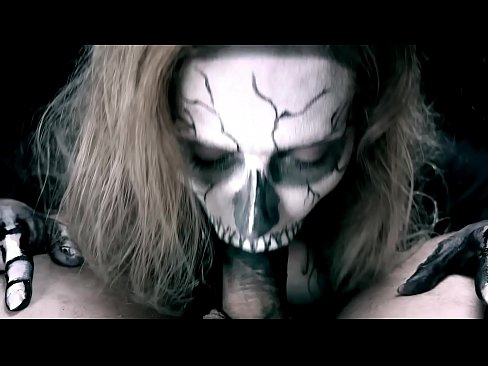 ❤️ Demonsko dekle sesa kurca s svojimi črnimi usti in pogoltne spermo. ❌ Porn video na porno sl.taxiporec.top ️❤